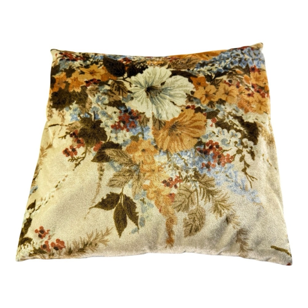 Vintage 1978 Warner Fabric Corp Floral Velvet Tassel Throw Pillows Set of 4 - Picture 5 of 13